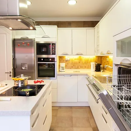 Meloneras Luxury Retreat In Gran Canaria Private Heated Pool Beautiful Terrace Bbq Short Distance From Meloneras And Mapalomas Beach, Villa *