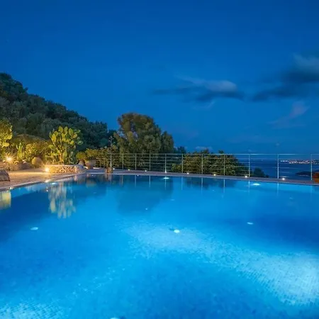 Meloneras Luxury Retreat In Gran Canaria Private Heated Pool Beautiful Terrace Bbq Short Distance From Meloneras And Mapalomas Beach, Villa Las Palmas de Gran Canaria